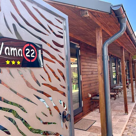 Vama 22- 4*