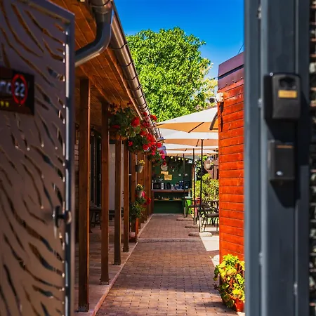 Vama 22- 4* Vama Veche